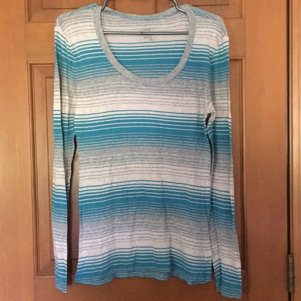 🛍5 for 10!🛍 Old Navy Long-Sleeve Tee